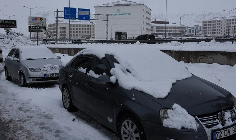 Bitlis'te 70 köy yolu kar nedeniyle kapandı