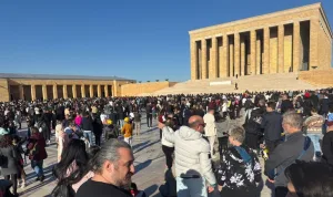 Anıtkabir'de 10 Kasım öncesi ziyaretçi yoğunluğu yaşanıyor