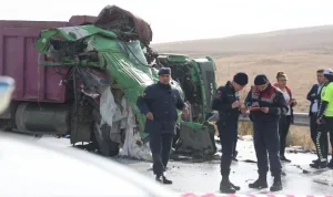 Konya'da tanker ve kamyon çarpıştı: 2 kişi hayatını kaybetti