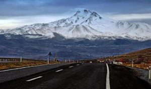 Erciyes Dağı'nda mahsur kalan dağcı kurtarıldı