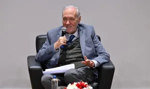 Prof. Dr. İlber Ortaylı, Nazım Hikmet’i anlattı