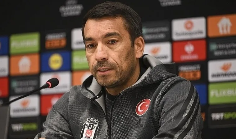 Giovanni van Bronckhorst moralinin düştüğünü açıkladı