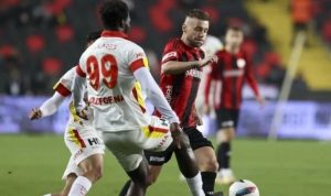 Gaziantep FK, Göztepe'yi 2-1 ile geçti