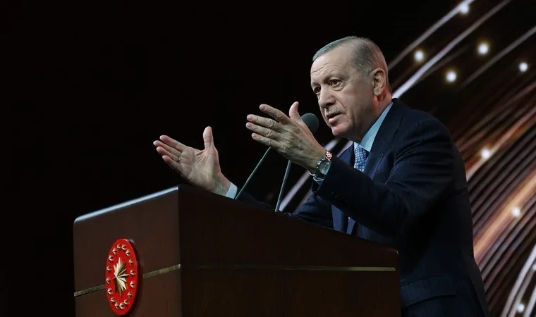 Erdoğan: Aşk, sevdiğinde yok olmaktır