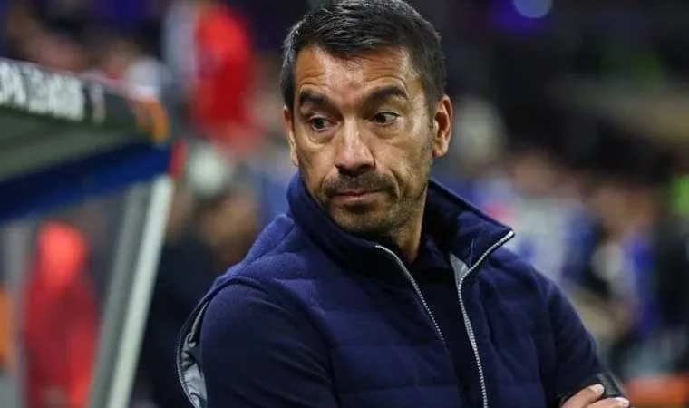 Giovanni van Bronckhorst istifa etmeyi düşünüyor