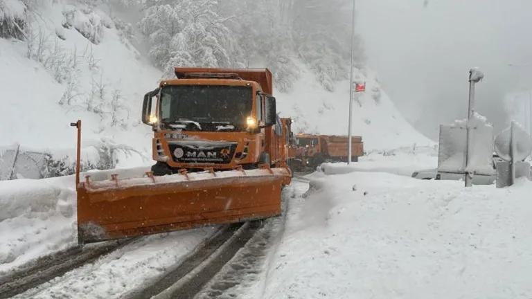 Kayseri-Sivas yolu kardan açıldı