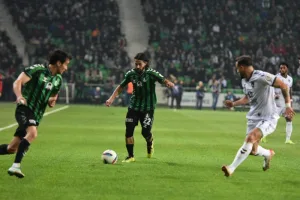 Kocaelispor, Sakaryaspor'u 1-0 ile geçti