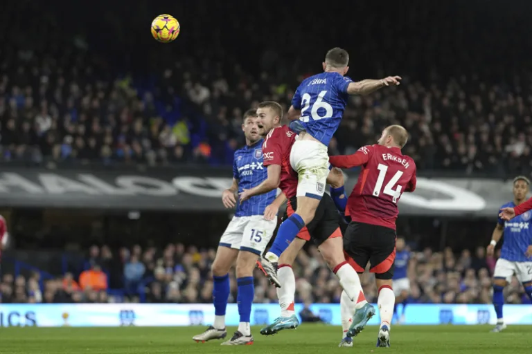 Manchester United, Ruben Amorim ile 1-1 berabere kaldı