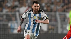 Lionel Messi forması giyen taraftarlar stadyuma alınmayacak