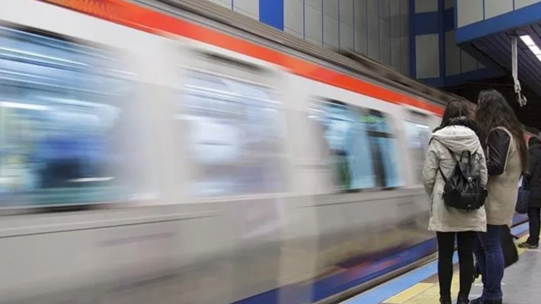 İstanbul'da bazı metro hatları kapatıldı