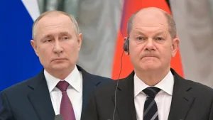 Putin ve Scholz, 2 yıl sonra telefonla görüştü