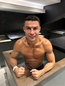 Ronaldo formunun sırrını buz banyosunda açıkladı