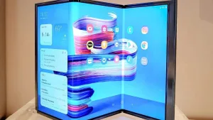 Samsung üçe katlanabilir telefon tasarımını patentledi