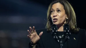 Kamala Harris, Trump'ı tebrik etti