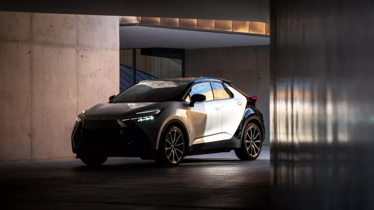 Toyota C-HR fiyatları Kasım 2024'te güncellendi