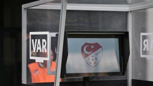 TFF Trabzonspor-Fenerbahçe maçının VAR'ını açıkladı