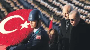 Türkiye Cumhuriyeti, Atatürk'ü anma töreni düzenliyor