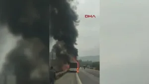 Mersin'de otobüste yangın paniği yaşandı