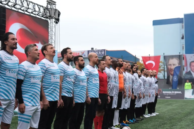 liseler arası futbol turnuvası genclig başlıyor