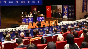 Yusuf Tekin'in laiklik eleştirisi CHP'yi rahatsız etti