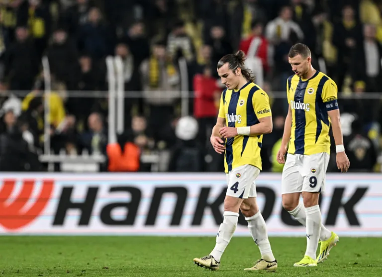 Fenerbahçe, Başakşehir ile kritik maça çıkıyor