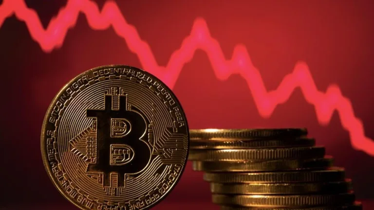 Bitcoin gece yarısı yüzde 15 düştü