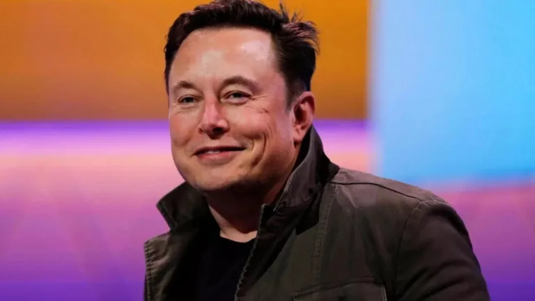 Elon Musk, 400 milyar doları aşarak tarihe geçti