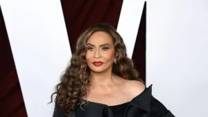 Tina Knowles, Jay-Z'nin cinsel istismar davasına ilişkin paylaşımlarını savundu