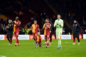 Galatasaray rekorunu kırmaya bir maç kaldı