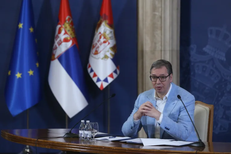 Vucic, Kosova'daki patlamayla ilgili açıklama yaptı