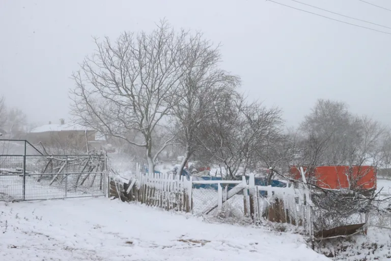 Balkanlar'dan gelen soğuk hava Edirne'yi etkisi altına aldı