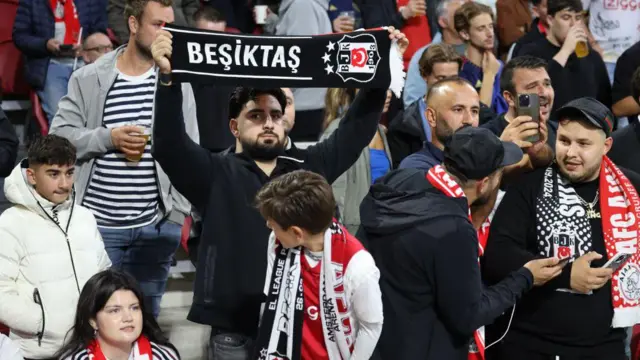 Beşiktaş taraftarlarına Hollanda'da yasak getirildi