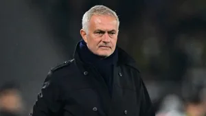 Mourinho: Bronckhorst’a yapılanı bana yapmayın