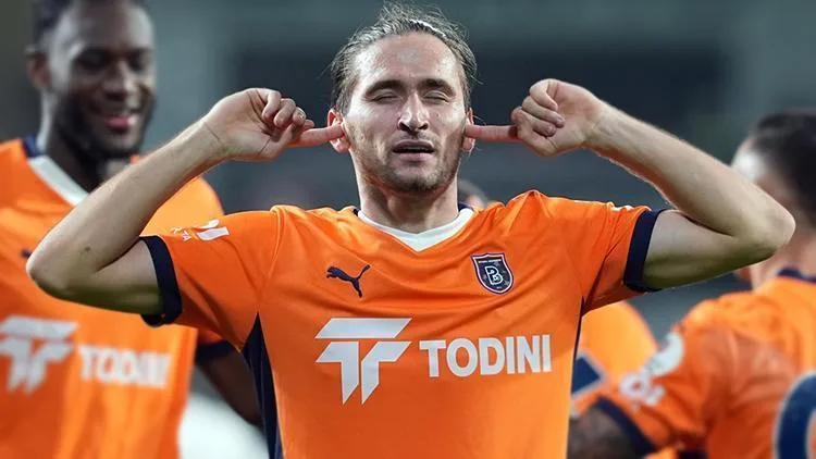 Crespo, Başakşehir'de 4 gol katkısı sağladı