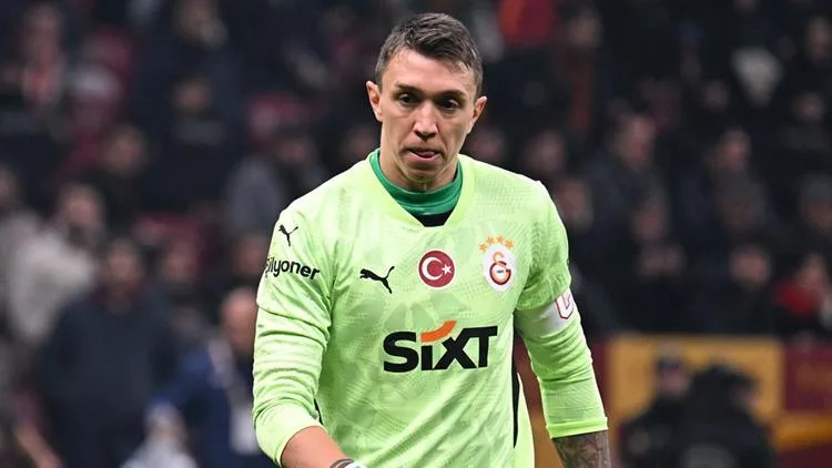 Muslera, Boca Juniors'un transfer listesine girdi