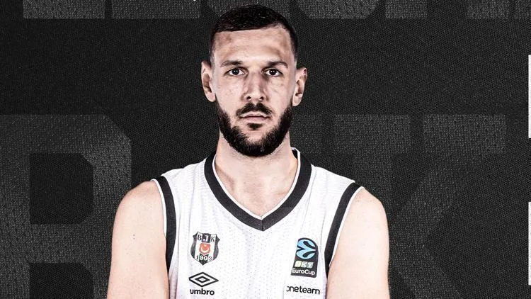 Beşiktaş Fibabanka Uros Plavsic'i transfer etti