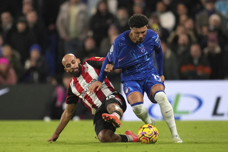 Chelsea, Brentford'u 2-1 yenerek galibiyet hasretine son verdi