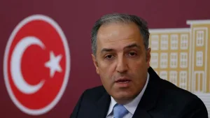 Mustafa Yeneroğlu DEVA Partisi'nden istifa etti