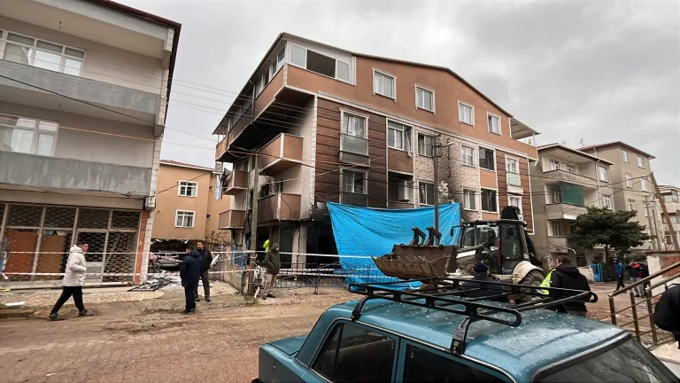 Darıca'da doğal gaz patlaması nedeniyle eğitime 2 gün ara verildi