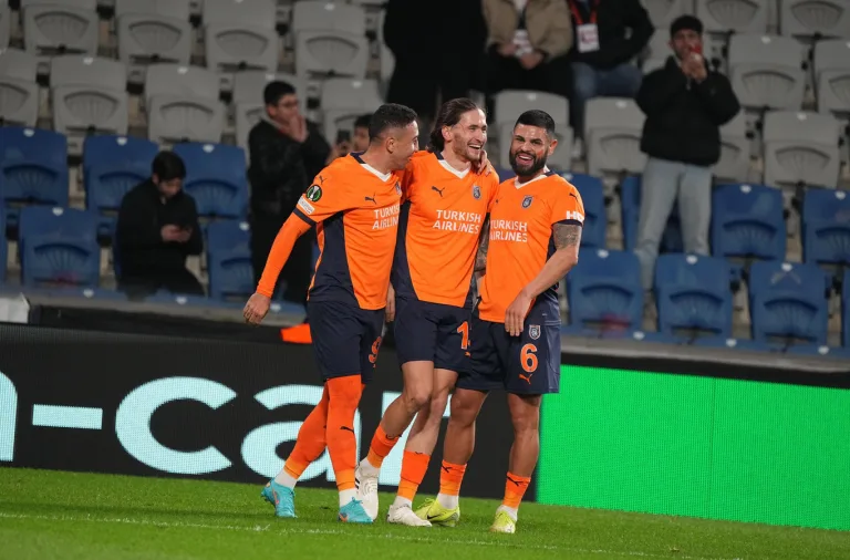 Başakşehir UEFA Konferans Ligi'nde ilk galibiyetini aldı