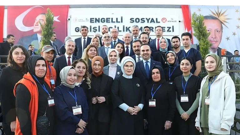 Emine Erdoğan Hatay'daki sosyal projeleri ziyaret etti