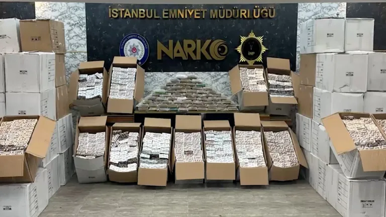 İstanbul'da narkokapan-2 operasyonunda 8 kişi tutuklandı