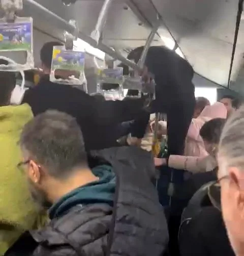 Metrobüste boş koltuk kavgası büyüdü