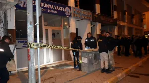 AK Parti binasına molotoflu saldırı düzenlendi