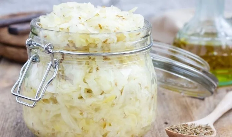 Alman mutfağının ikonik lezzeti sauerkraut tarifi