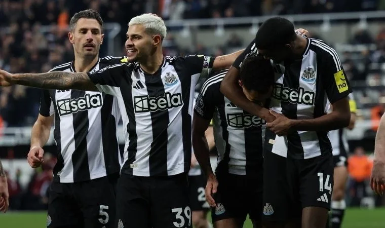 Newcastle, Aston Villa'yı 3-0 mağlup etti