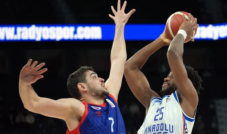 Anadolu Efes, Bahçeşehir Kolejini 93-80 mağlup etti