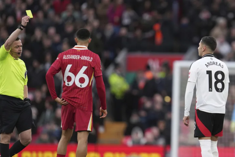 Liverpool, Fulham ile 2-2 berabere kaldı