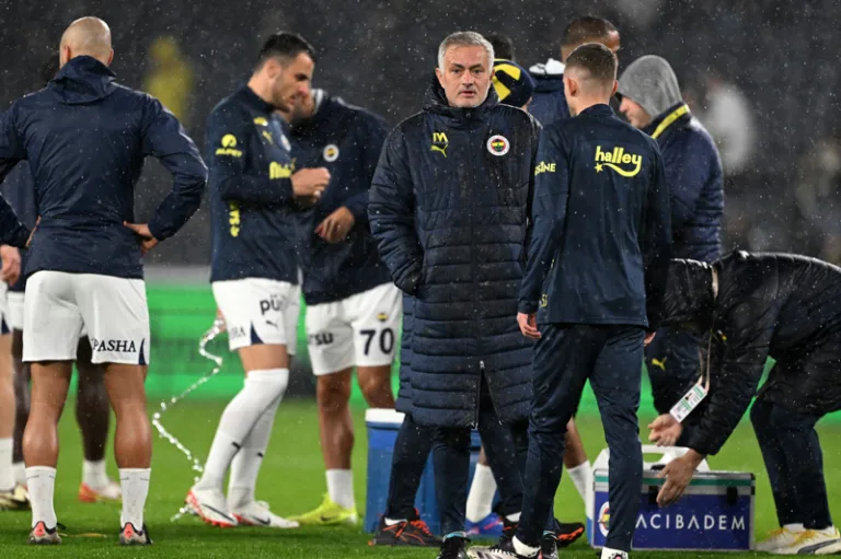 Becao sezonu kapattı, Mourinho açıkladı