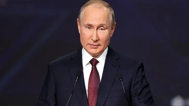 Putin, ABD'nin Orta Doğu'daki agresif tutumunu eleştirdi